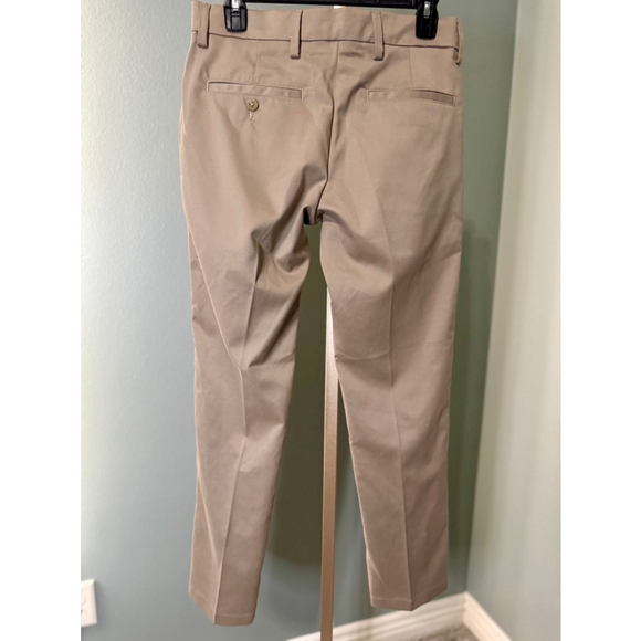 Men's Amazon Essentials Khaki Pants Size 29x29 - Picture 2 of 7